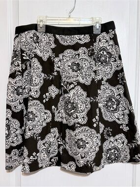 Women’s Talbots Sz 12 paisley Brown and white skirt Aline